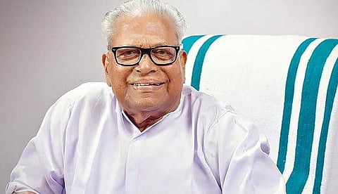 വി.എസിന് കൊവിഡ്; ആശുപത്രിയില് പ്രവേശിപ്പിച്ചു
