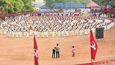 മെഗാ തിരുവാതിരക്ക് ക്ഷമ ! ജില്ലാ സമ്മേളനത്തില് ക്ഷമ ചോദിച്ച് സ്വാഗത സംഘം