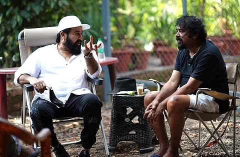 ‘അണ്ണാ ഓക്കേ ആണോ’, മോഹൻലാൽ സന്തോഷ് ശിവനോട്; കുറിപ്പ് വയറലായി