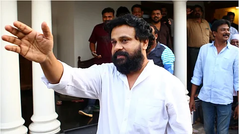 ദിലീപിന്റെ ഓഡിയോ പുറത്ത്; 'തട്ടാന് തീരുമാനിച്ചാല് ഗ്രൂപ്പിലിട്ട് തട്ടണം'