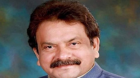 കേരളത്തില് ഫാസിസ്റ്റ് ഭരണം; ബി.ജെ.പി പ്രവര്ത്തകര് കൊല്ലപ്പെടുന്നു; യോഗിയെ പിന്തുണച്ച് കേന്ദ്രമന്ത്രി
