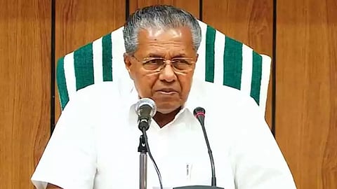 മലയാളികളെ നാട്ടിലെത്തിക്കാന് പ്രത്യേക വിമാനം വേണം; കേന്ദ്രത്തിന് കത്തെഴുതി മുഖ്യമന്ത്രി
