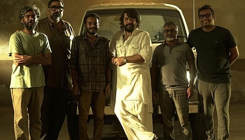 മമ്മൂട്ടിയിലും അമല് നീരദിലും ജനം നല്കിയ വിശ്വാസം കൂടിയാണ് തിയേറ്ററിലെ തിരക്ക്: സോഹന് സീനുലാല്