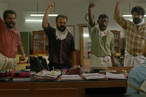 നല്ല സിനിമയോ ഭരിക്കുന്ന പാര്ട്ടിയെ പിന്തുണക്കുന്ന സിനിമയോ; പടയുടെ നിര്മ്മാതാവിന്റെ കുറിപ്പ്