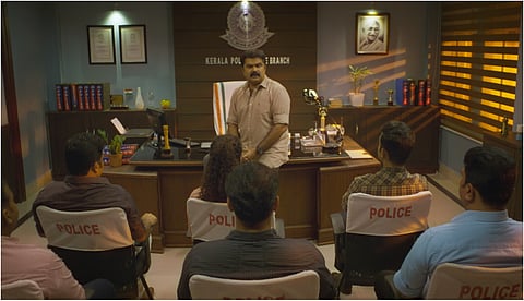 കഴുത്തില് കത്തിവെച്ച് ഒറ്റ വലി, ആരായിരിക്കും ഈ കൊലപാതകങ്ങള്ക്ക് പിന്നില്?; 21 ഗ്രാംസ് ട്രെയ്ലര്