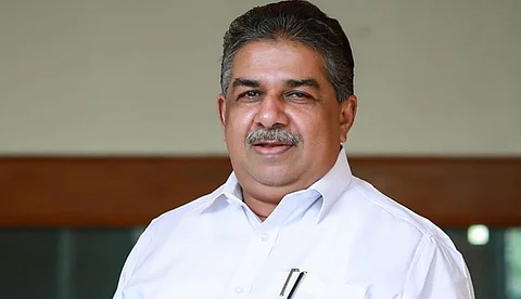 രാജിവെക്കില്ലെന്ന് സജി ചെറിയാന്; പ്രതികരണം സിപിഎം സെക്രട്ടറിയേറ്റ് യോഗത്തിന് ശേഷം