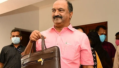 കേരള ബജറ്റ് ഏതൊക്കെ മേഖലകളില് എന്തൊക്കെ?
അറിയേണ്ടതെല്ലാം ഒറ്റവായനയില്