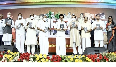 സ്റ്റാലിന്റെ ആത്മകഥാ പ്രകാശന ചടങ്ങിൽ ഒത്തു ചേർന്ന് പ്രതിപക്ഷ നേതാക്കൾ; കേന്ദ്രത്തെ കടന്നാക്രമിച്ച് നേതാക്കൾ