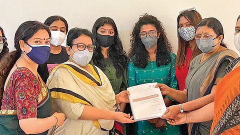 തൊഴിലിടങ്ങളിലെ അതിക്രമം: നിയമപരിരക്ഷ നല്കാന് പത്ത് വര്ഷമായി കേരളത്തിന് കഴിഞ്ഞില്ലെന്ന് പി.സതീദേവി