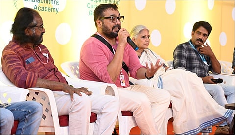 ബോളിവുഡ് സിനിമയില് സ്വാതന്ത്ര്യം
ഹനിക്കപ്പെടുകയാണെന്ന് അനുരാഗ് കശ്യപ്