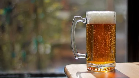 കൂടുതല് മദ്യശാലകള്; മദ്യനയത്തിന് മന്ത്രിസഭയുടെ അംഗീകാരം