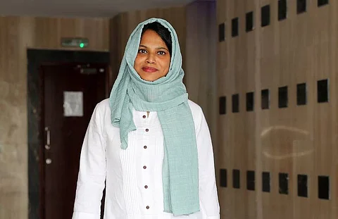 കോവിഡ് കാലത്ത് സ്വന്തം കാർ ആബുലന്സാക്കി, ലോകത്തെ മികച്ച നഴ്സാകാന് യുഎഇയില് നിന്ന് ജാസ്മിനും അവസാനപത്തില്