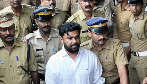 കോടതിയില് നിന്ന് ഒന്നും ചോര്ന്നിട്ടില്ല, ദിലീപിന്റെ ഫോണിലെ 'എ ഡയറി' രഹസ്യ രേഖയല്ലെന്ന് വിചാരണ കോടതി