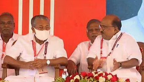 കെ.വി തോമസിന്റെ മൂക്ക് ചെത്തിക്കളയുമെന്ന് ചിലര് പറഞ്ഞു; ഒരു ചുക്കും സംഭവിക്കില്ലെന്ന് മുഖ്യമന്ത്രി