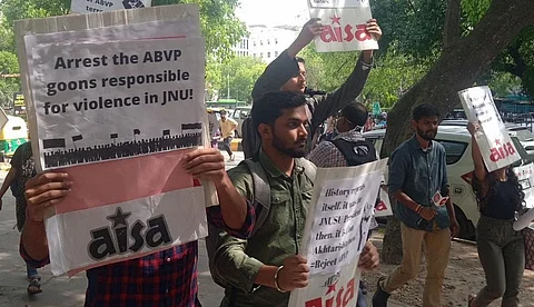 ജെഎന്യു സംഘര്ഷം: ഐസ അംഗങ്ങളെ കസ്റ്റഡിയിലെടുത്ത് പൊലീസ്