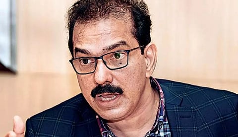 കെഎസ്ആര്ടിസി ക്ലാസ് മുറിയാക്കാമെന്നത് നാസയെ വെല്ലുന്ന കണ്ടു പിടുത്തം; ഇനി കോഴിവളര്ത്തലായിരിക്കും; പരിഹസിച്ച് സാബു എം ജേക്കബ്