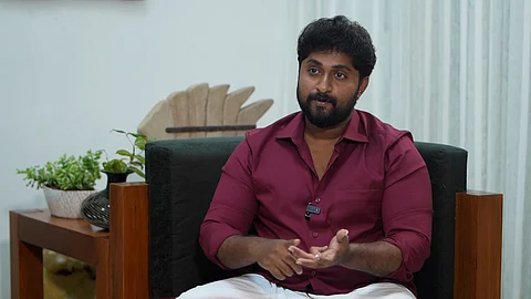 'ഞങ്ങള് പറയുന്നത് സീരിയസ് ആയി കാണരുത്'; വേതന വിവാദത്തില് ധ്യാന് ശ്രീനിവാസന്