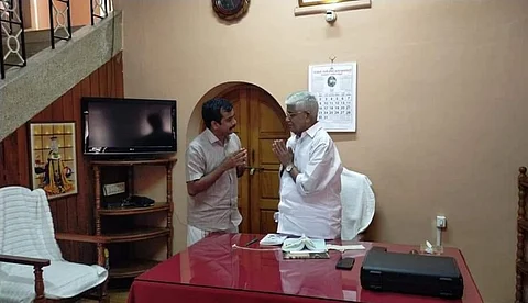 'സുകുമാരന് നായര് അനുഗ്രഹം നല്കി'; എന്.എസ്.എസ് ആസ്ഥാനത്തെത്തി എല്.ഡി.എഫ് സ്ഥാനാര്ത്ഥി ജോ ജോസഫ്