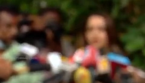 'എനിക്കാരുടെയും വായ അടച്ചുവെക്കാന് പറ്റില്ല'; സര്ക്കാരിനെതിരെ ഒന്നും പറഞ്ഞിട്ടില്ലെന്ന് അതിജീവിത