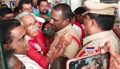 വാറങ്കല് ഭൂസമരം; ബിനോയ് വിശ്വം എം.പി അറസ്റ്റില്