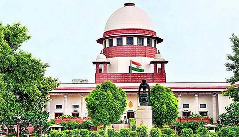 നിസ്സാര ഹര്ജിയുമായി ഇങ്ങോട്ട് വരണോ? പോയി സ്കൂളും റോഡും ഉണ്ടാക്കൂ; കേരളത്തിന് സുപ്രീം കോടതിയുടെ വിമര്ശനം