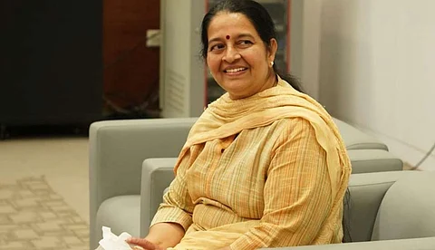 മുഖ്യമന്ത്രിയെ കുട്ടിക്കോമാളികളുടെ നേതാവെന്ന് വിളിച്ച് ഉമ തോമസ്; സഭയില് മന്ത്രിമാര് പ്രകോപിപ്പിച്ചുവെന്ന് വിമര്ശനം