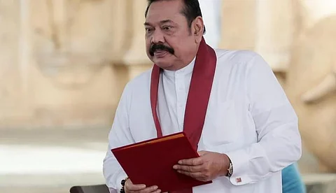 അറസ്റ്റ് ചെയ്യണമെന്ന ആവശ്യം ശക്തം, രാജിക്കൊടുവില് മഹീന്ദ രജപക്സെ ഒളിവില്