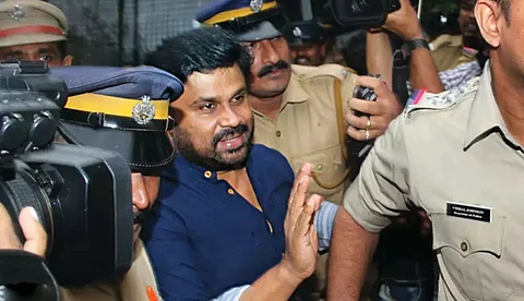 നടി ആക്രമിക്കപ്പെടുന്നതിന്റെ വീഡിയോയുടെ വിശദാംശങ്ങള് ദിലീപിന്റെ സഹോദരന് അനൂപിന്റെ ഫോണില്; ദുരൂഹമെന്ന് പ്രോസിക്യൂഷന് ഹൈക്കോടതിയില്