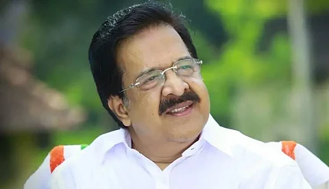 സ്ഥാനാര്ത്ഥിയെ സഭ നിശ്ചയിക്കുമെന്ന് കരുതുന്നില്ല, എല്ലാം നിക്ഷിപ്ത താത്പര്യക്കാരുടെ പ്രചരണം: രമേശ് ചെന്നിത്തല