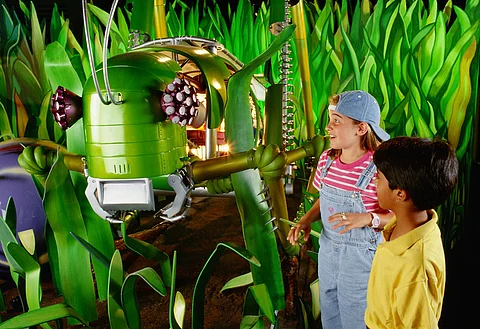 കുട്ടികളുടെ വായനോത്സവം:  ഇത്തവണ അത്ഭുതപ്പെടുത്തും റോബോട്ട് സൂ