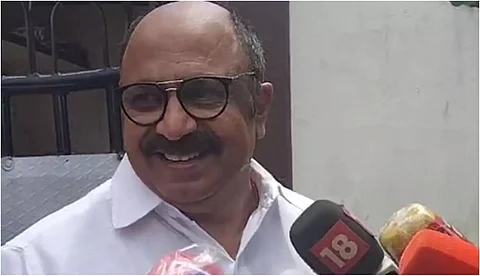 'ജഡ്ജിയെ മാറ്റാനല്ല പറയേണ്ടത്, വിധിയില് തൃപ്തയല്ലെങ്കില് മേല്ക്കോടതിയില് പോകണം'; അതിജീവിതയ്ക്കെതിരെ സിദ്ദിഖ്