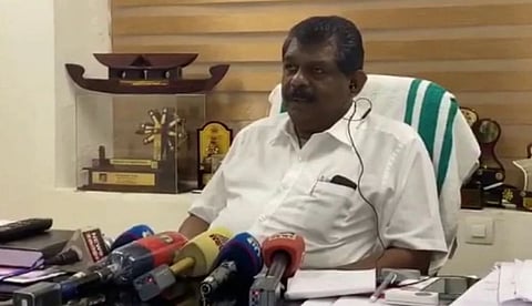 ആക്രമിക്കപ്പെട്ട നടിക്കെതിരെ മന്ത്രി ആന്റണി രാജു, പരാതിക്ക് പിന്നില് രാഷ്ട്രീയ ശക്തികള്