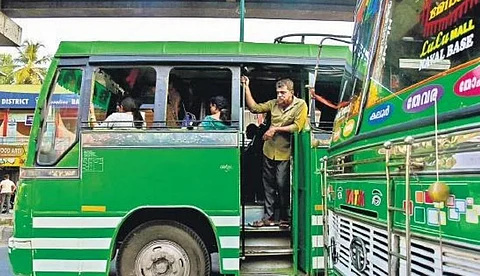 സ്വകാര്യ ബസുകളുടെ റോഡ് നിറഞ്ഞ് ഹോണ് മുഴക്കിയുളള ഓട്ടവും ഓവര്ടേക്കിങ്ങും വേണ്ട; നിരോധനമേര്പ്പെടുത്തി ഹൈക്കോടതി