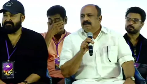 ദിലീപിനെതിരായ നടപടിയില് വീഴ്ച സംഭവിച്ചിട്ടുണ്ടെങ്കില് തിരുത്തേണ്ടേ? വിജയ് ബാബുവിനെതിരെ നടപടി ഇല്ലാത്തതില് സിദ്ദീഖ്