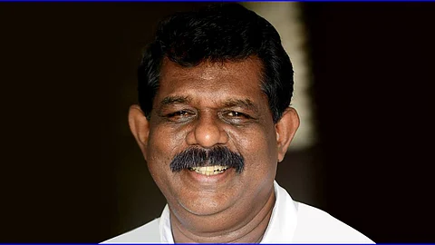 'ബമ്പര് അടിച്ചിരുന്നെങ്കില് കെ.എസ്.ആര്.ടി.സി.യിലെ ശമ്പളം നല്കാമായിരുന്നു'; തിരുവോണം ബമ്പര് പുറത്തിറക്കുന്ന ചടങ്ങില് ആന്റണി രാജു