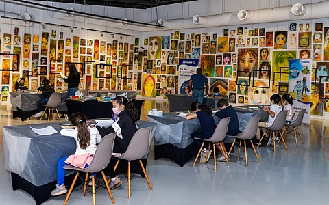 കുട്ടികൾക്കായി കലാശിൽപ്പശാലയൊരുക്കി ഷാർജയിലെ ‘മരായാ ആർട് സെന്റർ’