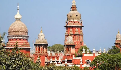 ക്ഷേത്രങ്ങളില് ക്രൈസ്തവനായ യേശുദാസിന്റെ പാട്ട് കേള്പ്പിക്കാറില്ലേ; വിശ്വാസികളായ അഹിന്ദുക്കളെ വിലക്കരുത്: മദ്രാസ് ഹൈക്കോടതി