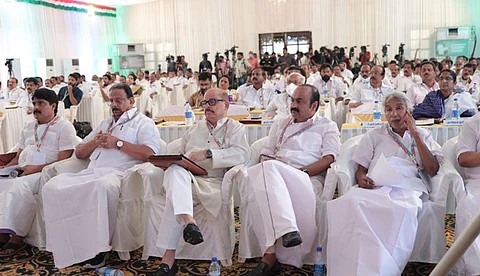 മുന്നണി വിട്ടുപോയവരെ തിരിച്ചെത്തിക്കണം, എല്.ഡി.എഫിലെ അതൃപ്തി മുതലെടുക്കണം; ചിന്തന് ശിബിരത്തില് പ്രമേയം