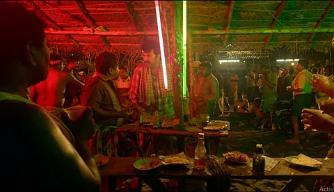 ലിജോയുടെ ഫ്രെയിമില് 'ശിവാജിയായി അഭിനയിച്ച് മമ്മൂട്ടി'; നന്പകല് നേരത്ത് മയക്കം ടീസര്