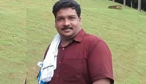 വാഹനാപകട കേസില് കസ്റ്റഡിയിലെടുത്ത യുവാവ് മരിച്ചു; നെഞ്ചുവേദനയുണ്ടെന്ന് പറഞ്ഞിട്ടും പൊലീസ് മര്ദിച്ചുവെന്ന് ബന്ധുക്കള്