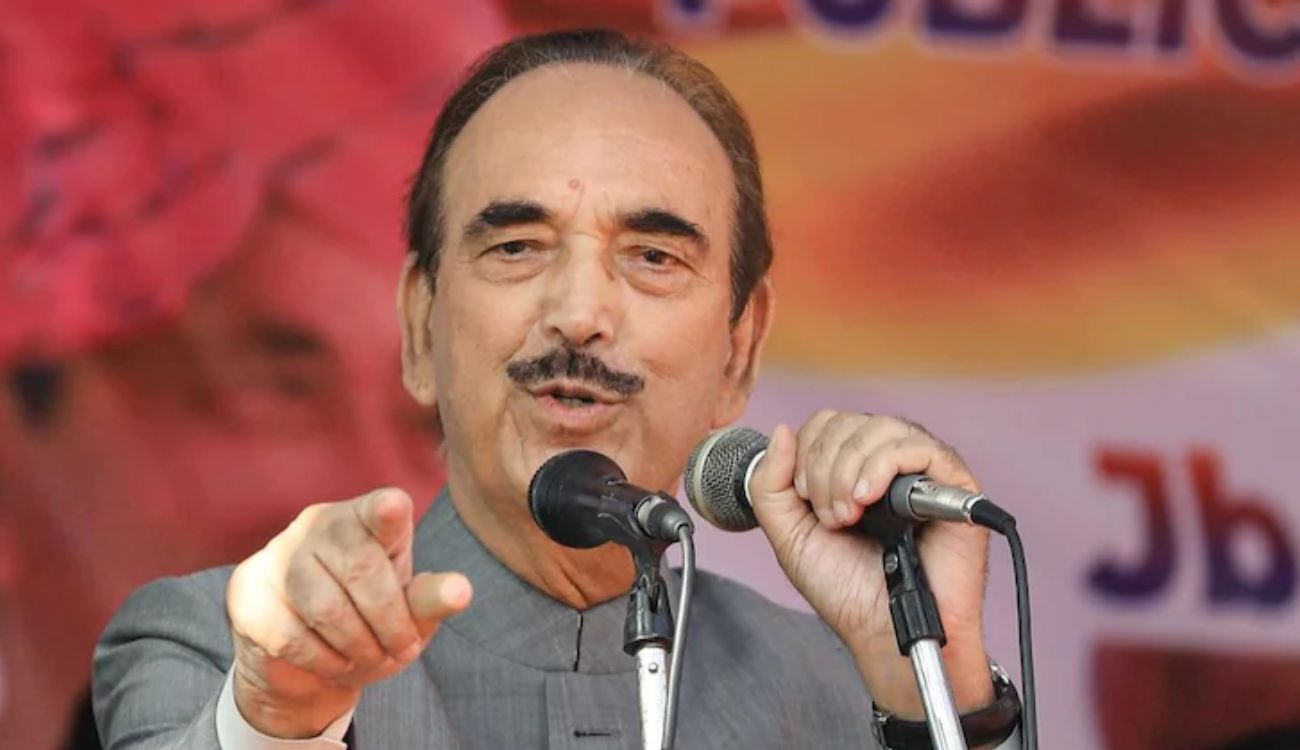 ഗുലാം നബി ആസാദ് കോണ്ഗ്രസ് വിട്ടു; പ്രാഥമിക അംഗത്വമടക്കം രാജിവെച്ചു