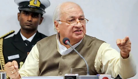 ഇർഫാൻ ഹബീബിനെ ഗുണ്ടയെന്ന് വിശേഷിപ്പിക്കാൻ പാടില്ലായിരുന്നു: ഗവർണർ