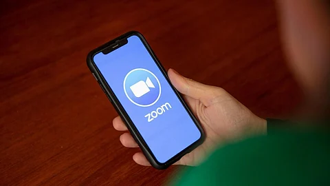 യുഎഇയിലെ അംഗീകൃത കാളിംഗ് ആപ്പുകള് ഏതൊക്കെ, അറിയാം