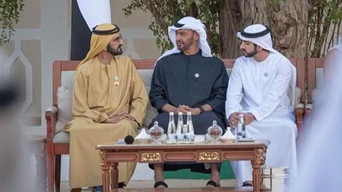 ഊഷ്മളം ഈ ആത്മബന്ധം, യുഎഇ ഭരണാധികാരികളുടെ ചിത്രങ്ങള് പങ്കുവച്ച് ഷെയ്ഖ് ഹംദാന്