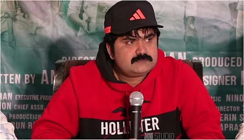 അണികളാണ് രക്തസാക്ഷികളാവുന്നത്; ഒരു നേതാവും രക്തസാക്ഷിയായി നമ്മൾ കണ്ടിട്ടില്ല : അനൂപ് മേനോൻ