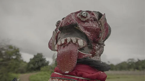 നിഗൂഢതയുണര്ത്തുന്ന ഒരു 
ഭൂമക്കോലം, കാണാം ഹ്രസ്വചിത്രം 'കോലം' ദ ക്യു യൂട്യൂബില്