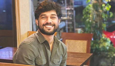 എസ്ഐ രാജ് കുമാറായി ഷറഫുദീന്, 'അദൃശ്യ'ത്തിന്റെ പുതിയ ക്യാരക്ടര് പോസ്റ്റര് പുറത്ത്