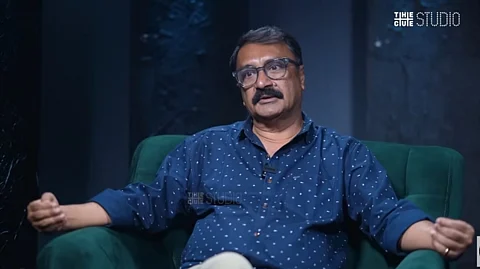 ചാക്കോച്ചനാണേല് തിയ്യേറ്ററില് ആരും വരില്ലെന്ന് പറഞ്ഞവരുണ്ട്, ഇന്നവര് ചാക്കോച്ചന്റെ ഡേറ്റിനുവേണ്ടി പിന്നാലെ പോകുന്നു : വി കെ പ്രകാശ്