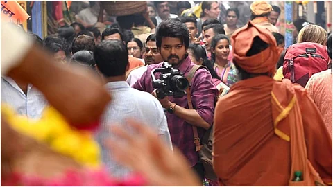 'സ്നേഹമായാലും അടി ആയാലും എനിക്ക് സൂക്ഷിച്ച് തരണം'; വിജയ്യുടെ വാരിസ് ട്രെയ്ലര്