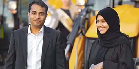 പ്രവാസികളുടെ പെൺമക്കൾക്ക് 25 ലക്ഷം രൂപയുടെ സ്കോളർഷിപ്പ് പ്രഖ്യാപിച്ച് പ്രവാസി ദമ്പതികള്